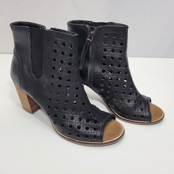 Toms Black Majorca Basketweave Women's  8 1/2 Peep Toe Boot - Picture 1 of 12